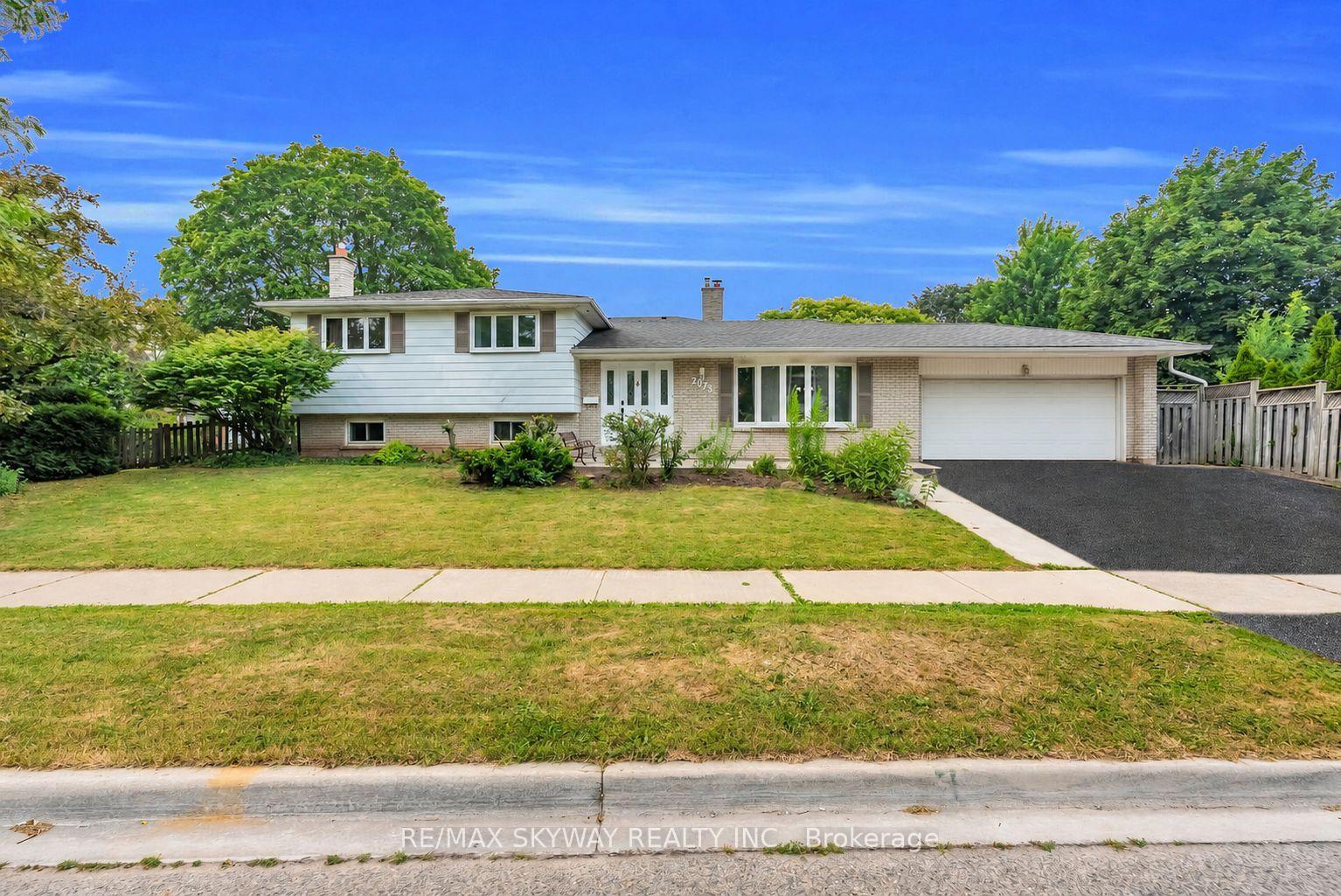 2673-thorn-lodge-drive-mississauga-ontario-w13627312