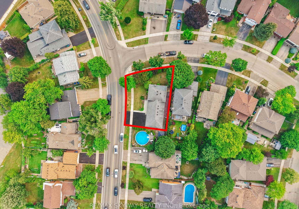 2673-thorn-lodge-drive-mississauga-ontario-w13627312
