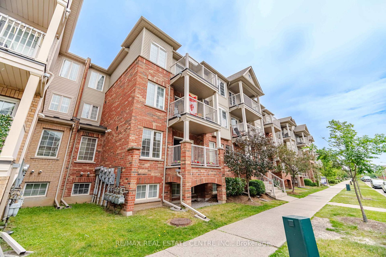 153-isaac-devins-boulevard-toronto-york-ontario-w13627318