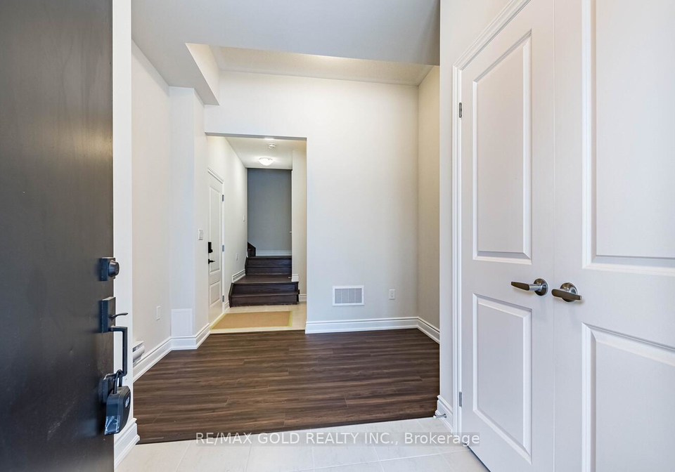 1295-dempster-lane-oakville-ontario-w13627424