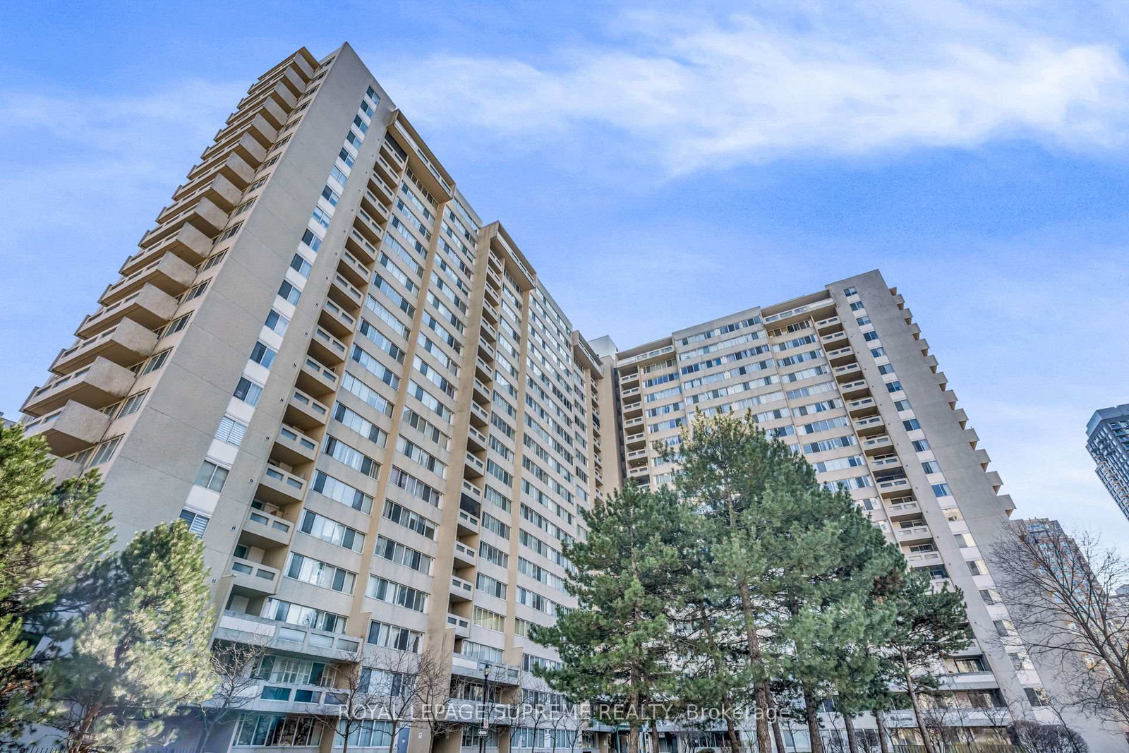 3590-kaneff-crescent-mississauga-ontario-w13627478