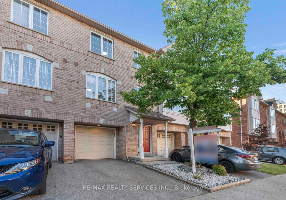 80-acorn-place-mississauga-ontario-w13627578