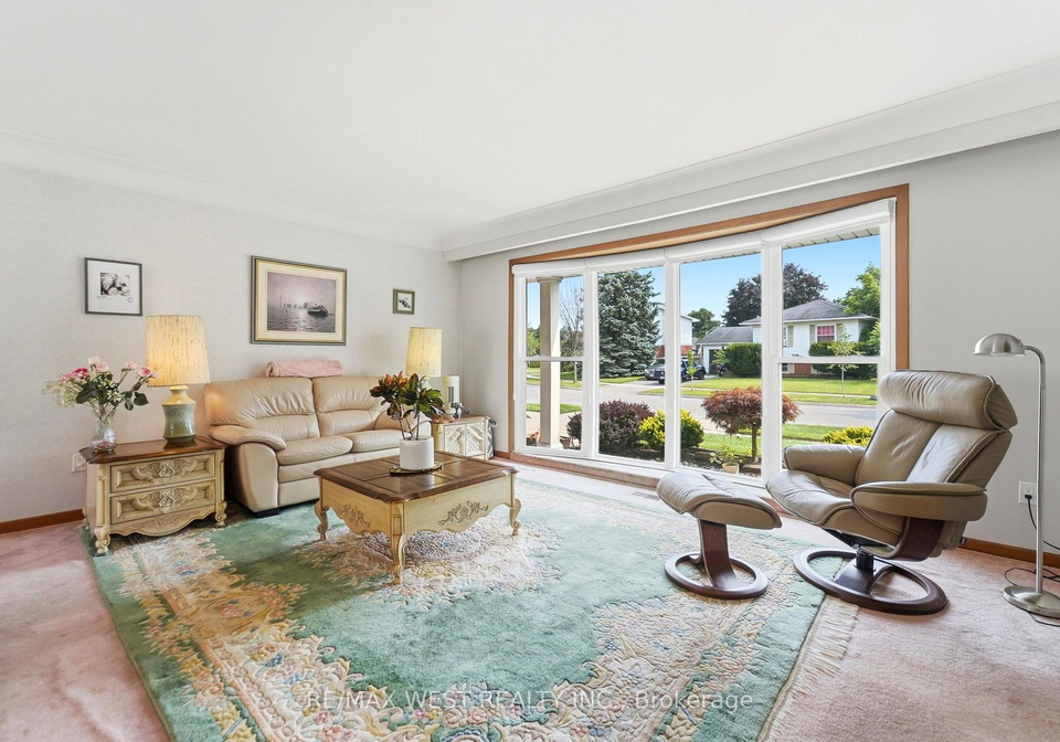 491-shannon-crescent-burlington-ontario-w13627656