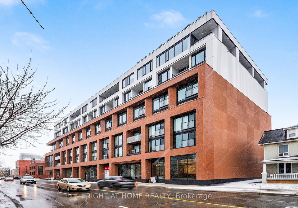 2720-dundas-street-toronto-toronto-ontario-w13627778