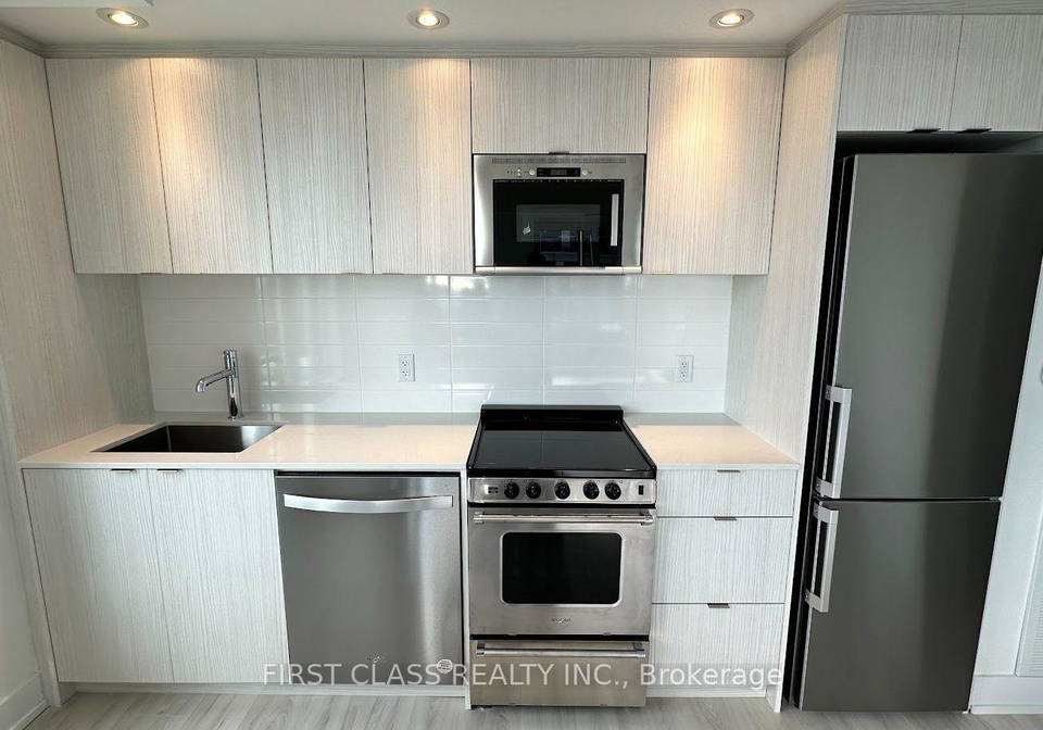 10-eva-road-toronto-etobicoke-ontario-w13627800