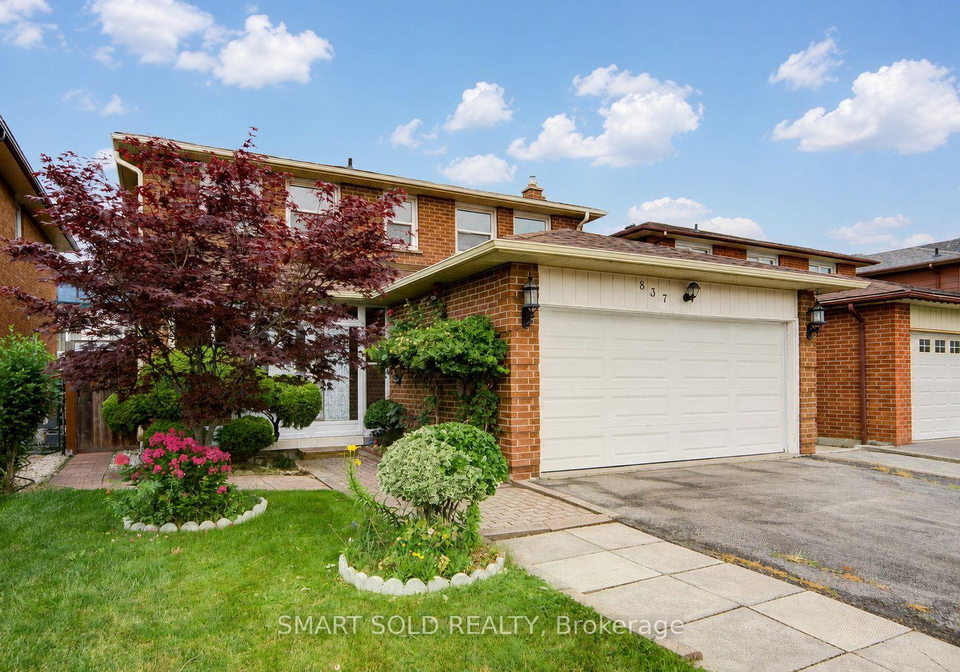 837-queensbridge-drive-mississauga-ontario-w13627928