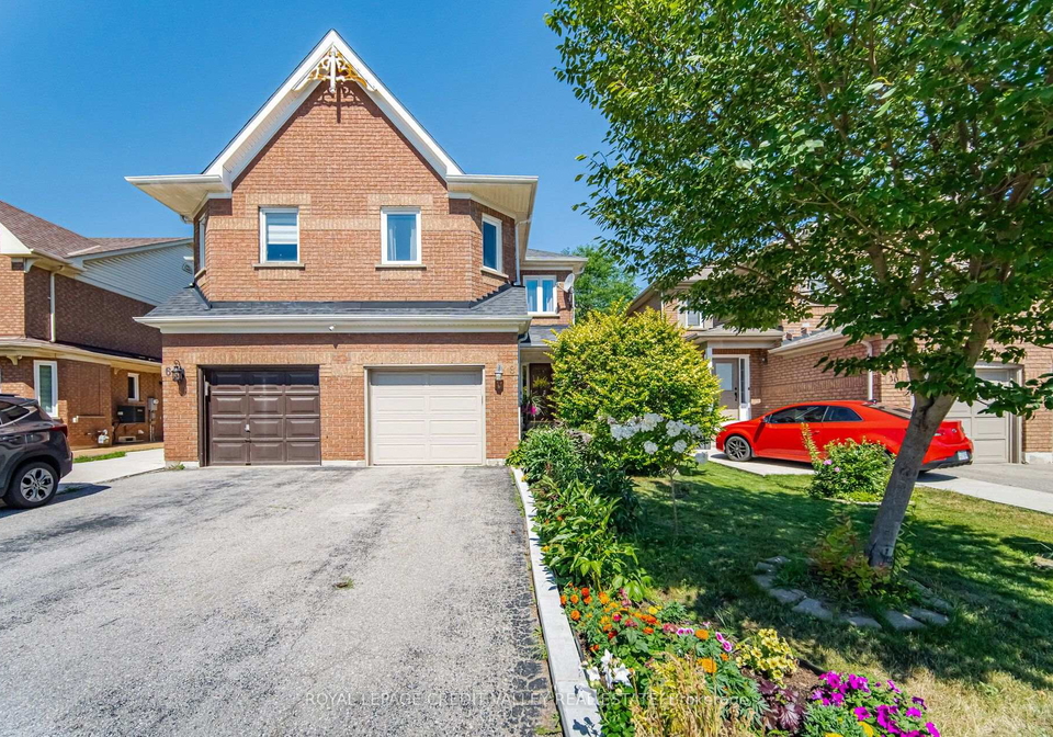 8-pressed-brick-drive-brampton-ontario-w13628312