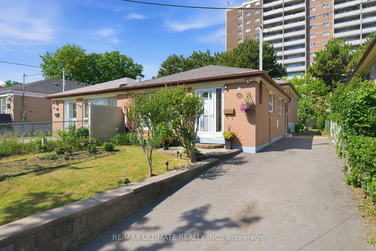 48-venetian-crescent-toronto-york-ontario-w13628350