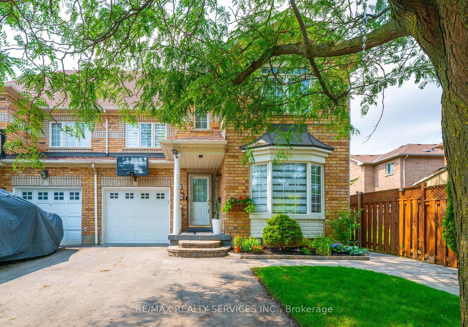 128-seaside-circle-brampton-ontario-w13628456