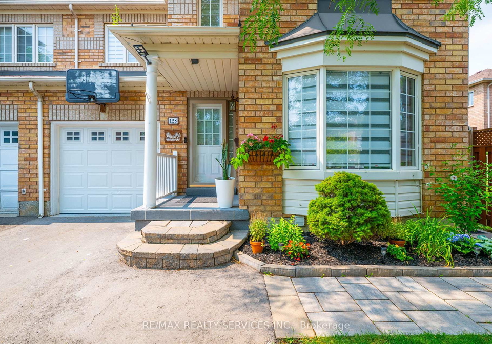 128-seaside-circle-brampton-ontario-w13628456