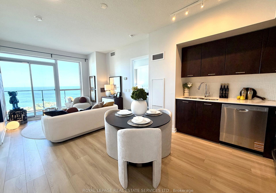 2200-lake-shore-boulevard-w-toronto-etobicoke-ontario-w13628490