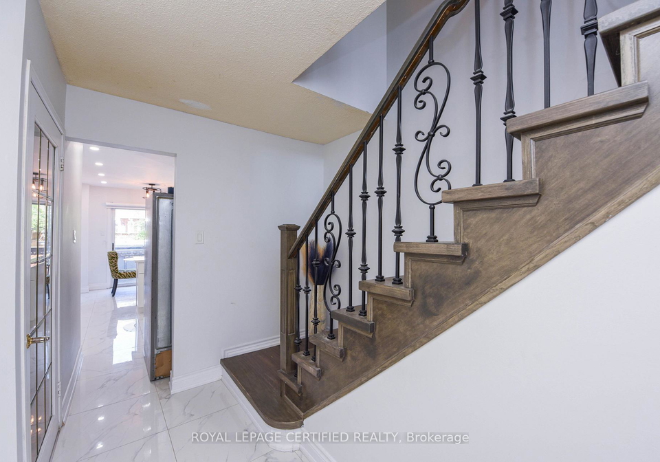 6037-clover-ridge-crescent-mississauga-ontario-w13628564