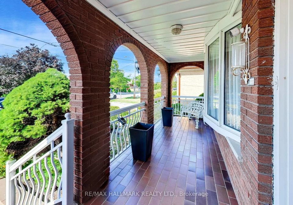 5-byworth-boulevard-toronto-etobicoke-ontario-w13628708