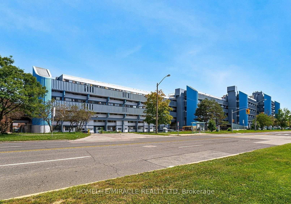 4673-jane-street-toronto-york-ontario-w13628892