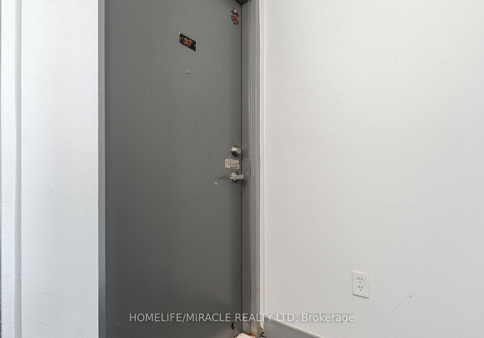 4673-jane-street-toronto-york-ontario-w13628892
