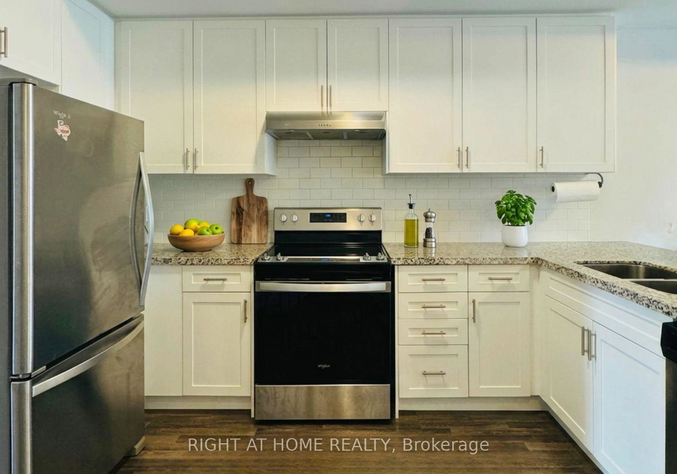 1758-lawrence-avenue-w-toronto-north-york-ontario-w13629002