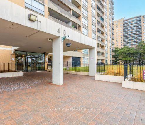 40-panorama-court-toronto-etobicoke-ontario-w13629006