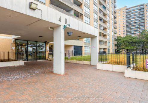 40-panorama-court-toronto-etobicoke-ontario-w13629006