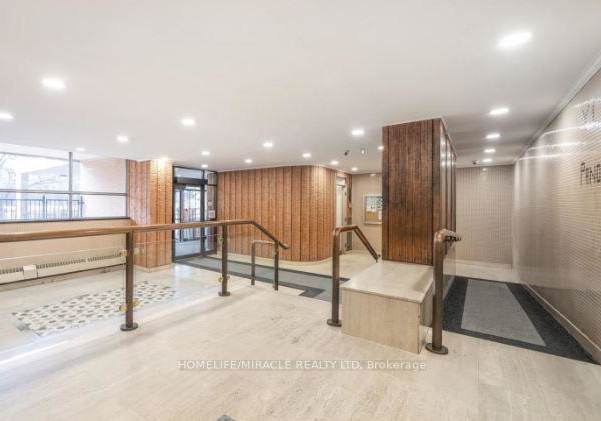 40-panorama-court-toronto-etobicoke-ontario-w13629006