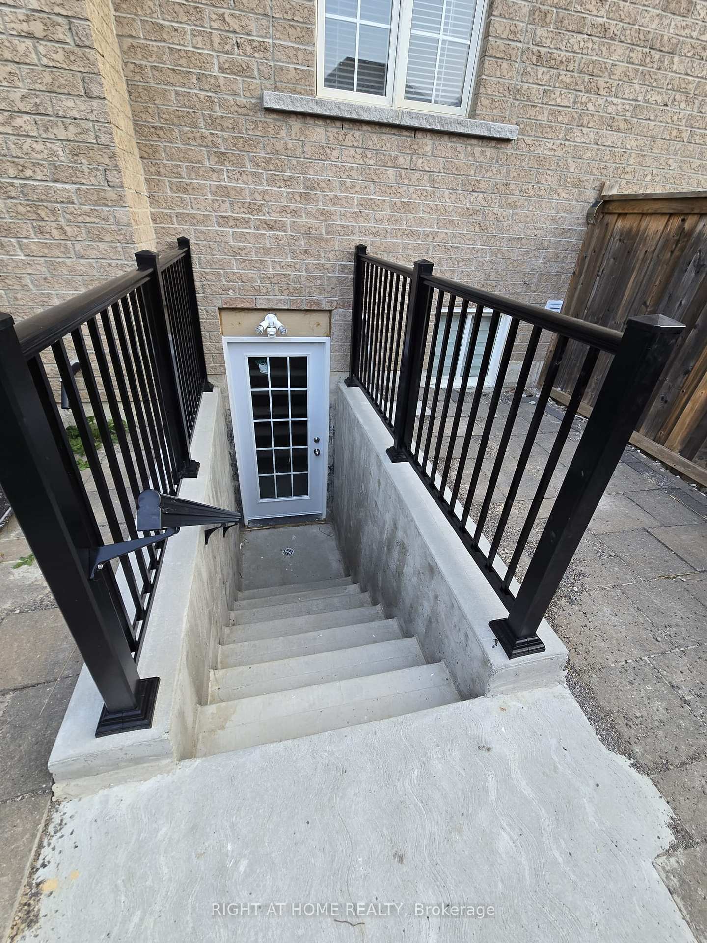 5323-tenth-line-w-line-mississauga-ontario-w13629008