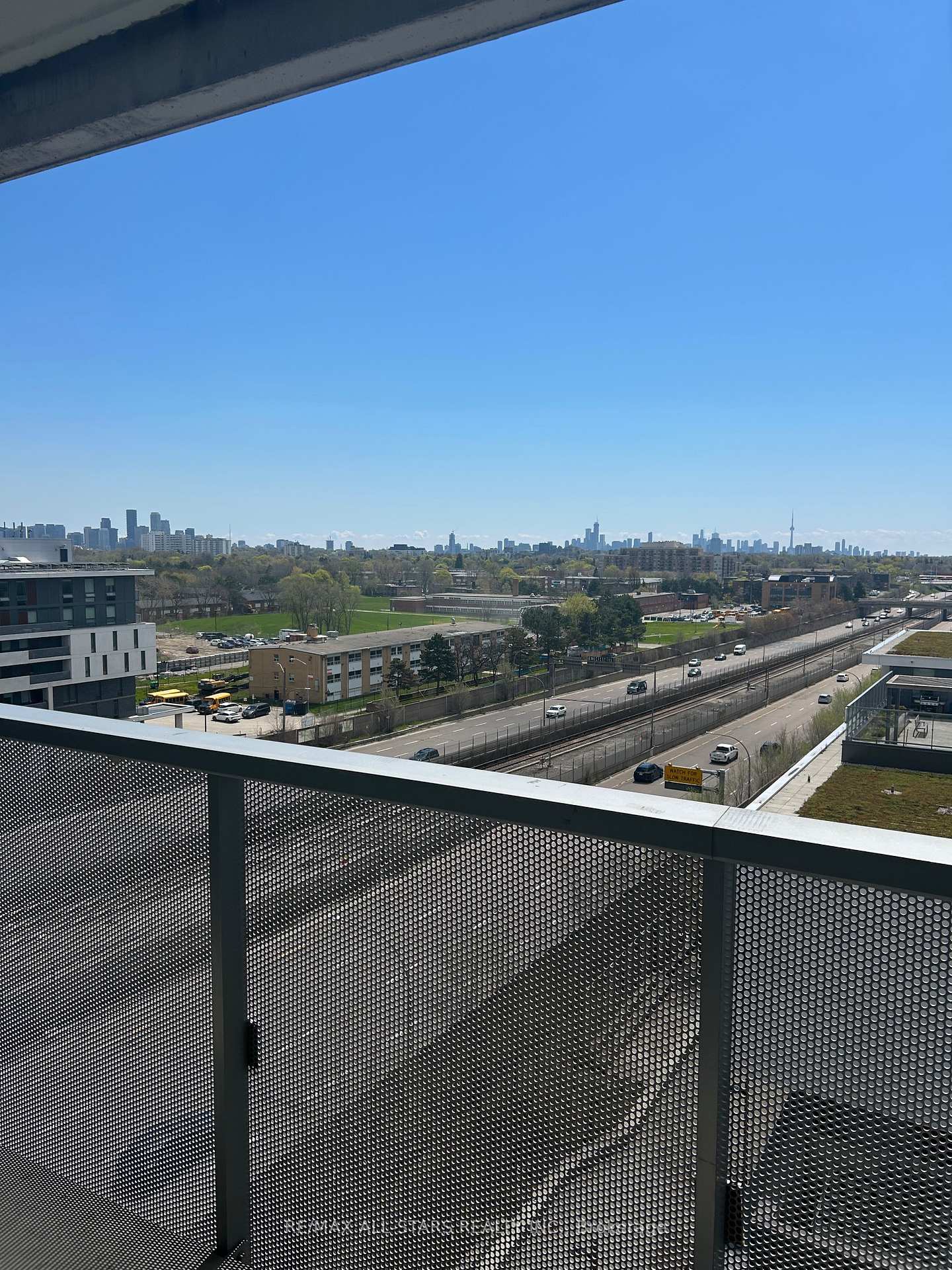 160-flemington-road-toronto-north-york-ontario-w13629052