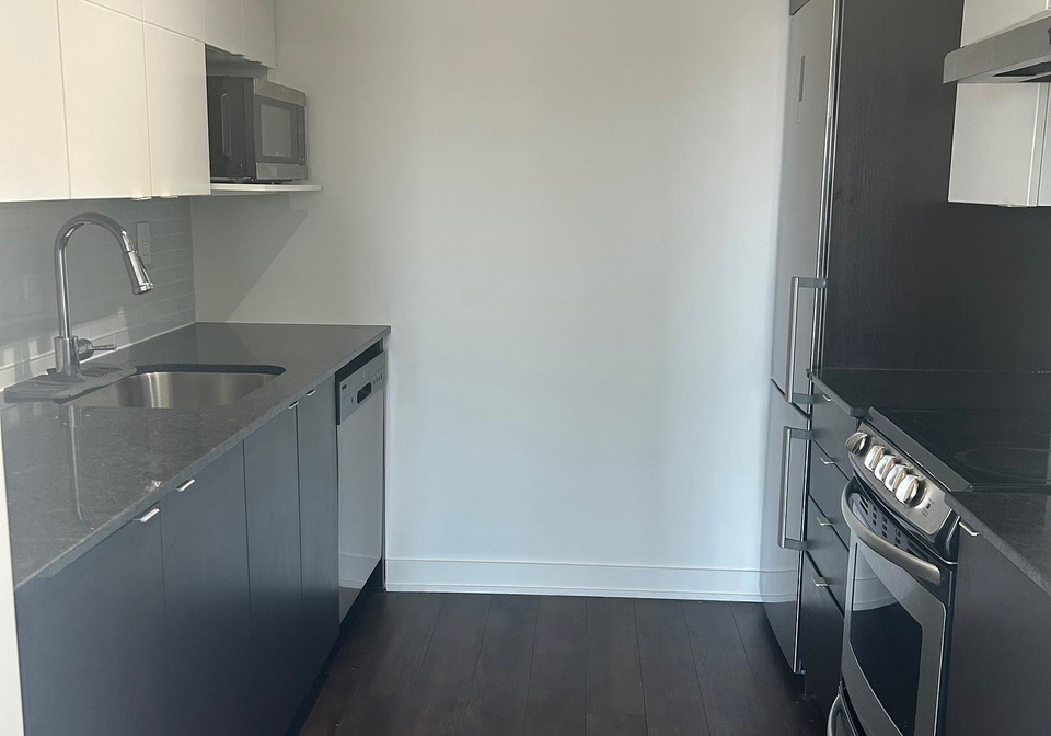 160-flemington-road-toronto-north-york-ontario-w13629052