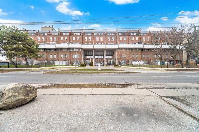 10-eddystone-avenue-toronto-york-ontario-w13629132