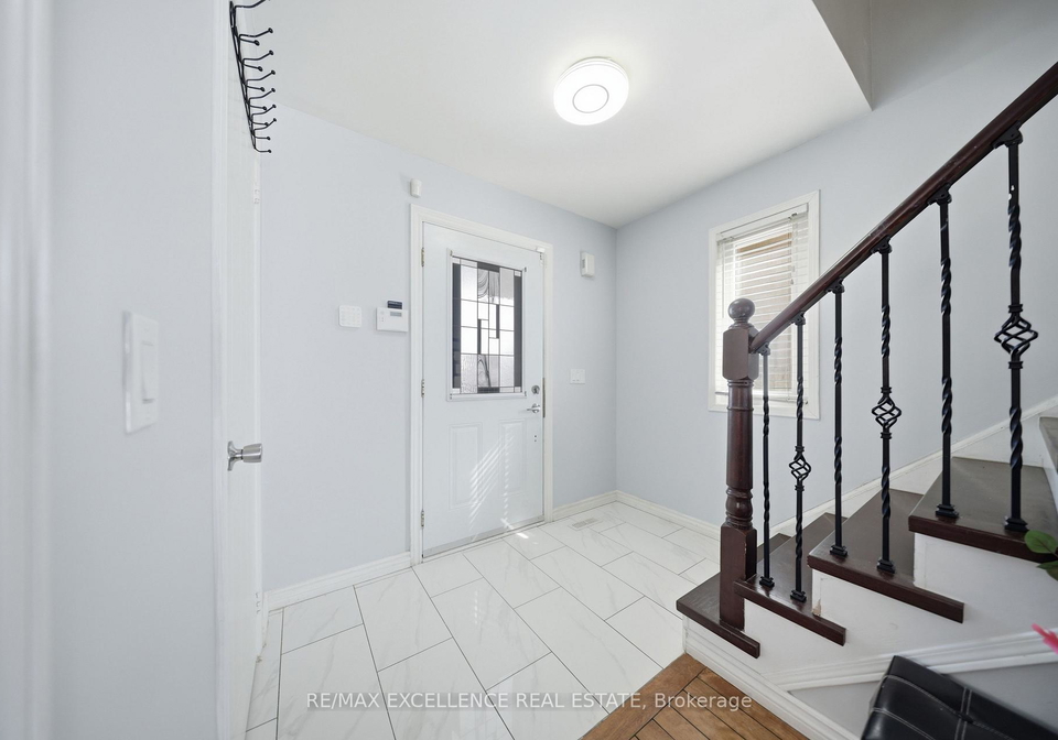 46-nectarine-crescent-brampton-ontario-w13629506