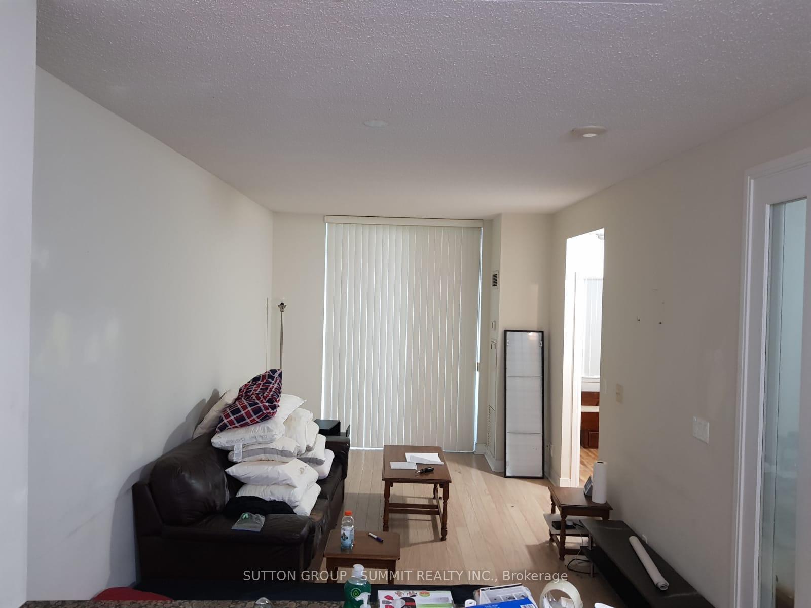 90-absolute-avenue-mississauga-ontario-w13629572