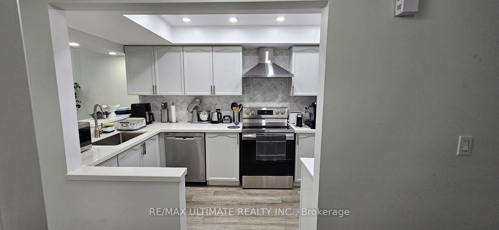 85-bristol-road-e-mississauga-ontario-w13629658
