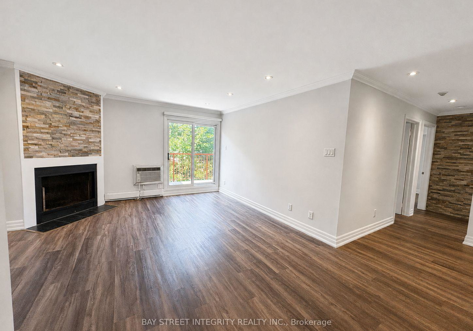 1498-pilgrims-way-oakville-ontario-w13629930
