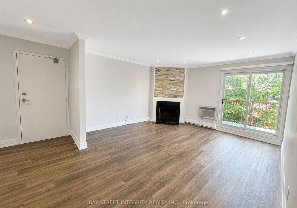 1498-pilgrims-way-oakville-ontario-w13629930