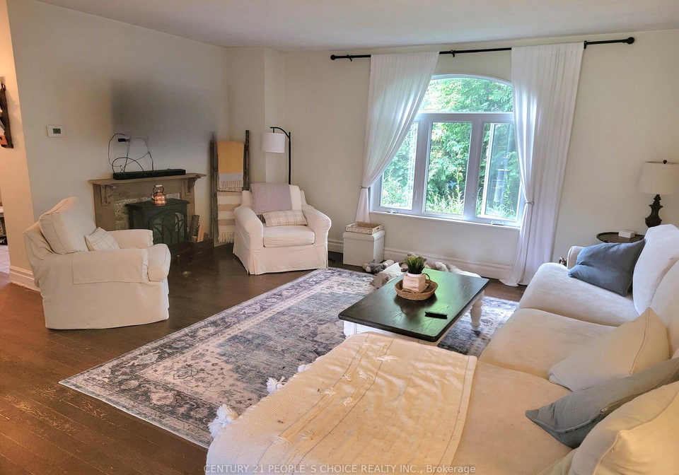 2566-2-side-road-burlington-ontario-w13629976