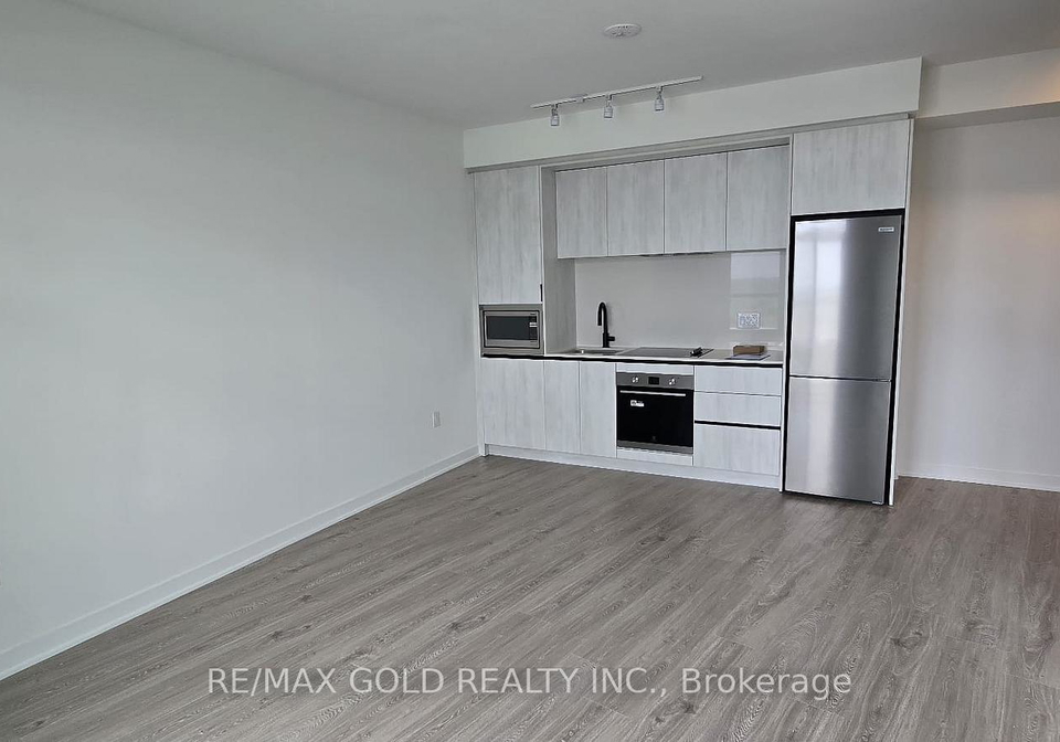 2495-eglinton-avenue-w-mississauga-ontario-w13630188