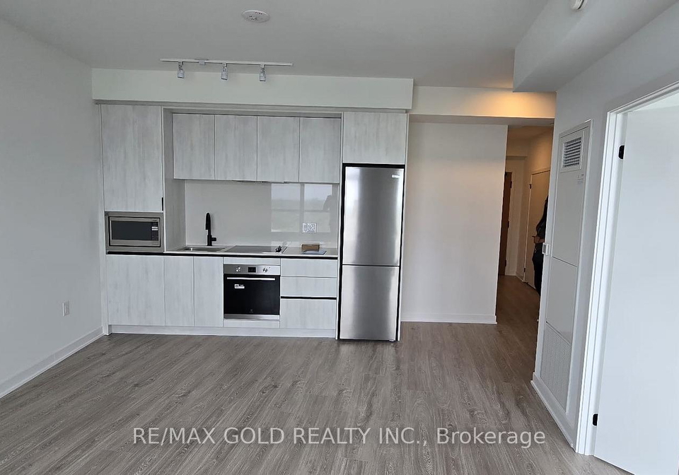 2495-eglinton-avenue-w-mississauga-ontario-w13630188