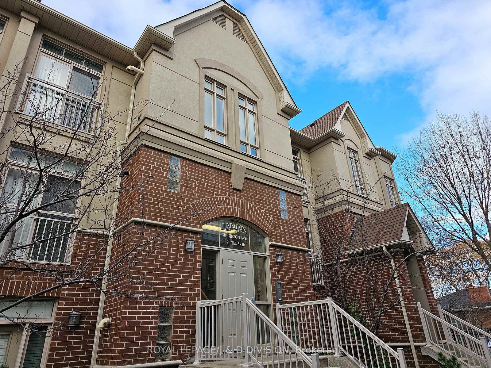 38-gibson-avenue-toronto-north-york-ontario-w13630272