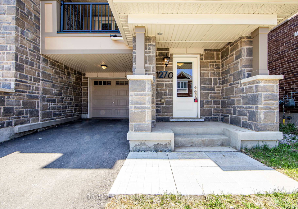 1270-wintergreen-place-milton-ontario-w13630276