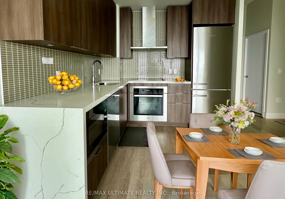 30-shore-breeze-drive-toronto-etobicoke-ontario-w13630496