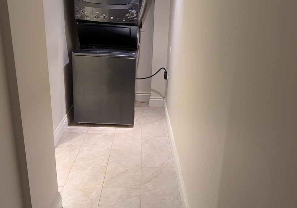 100-sugarhill-bsmt-drive-brampton-ontario-w13630572