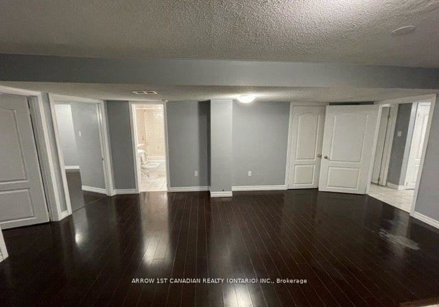 562-feathergrass-crescent-mississauga-ontario-w13630606
