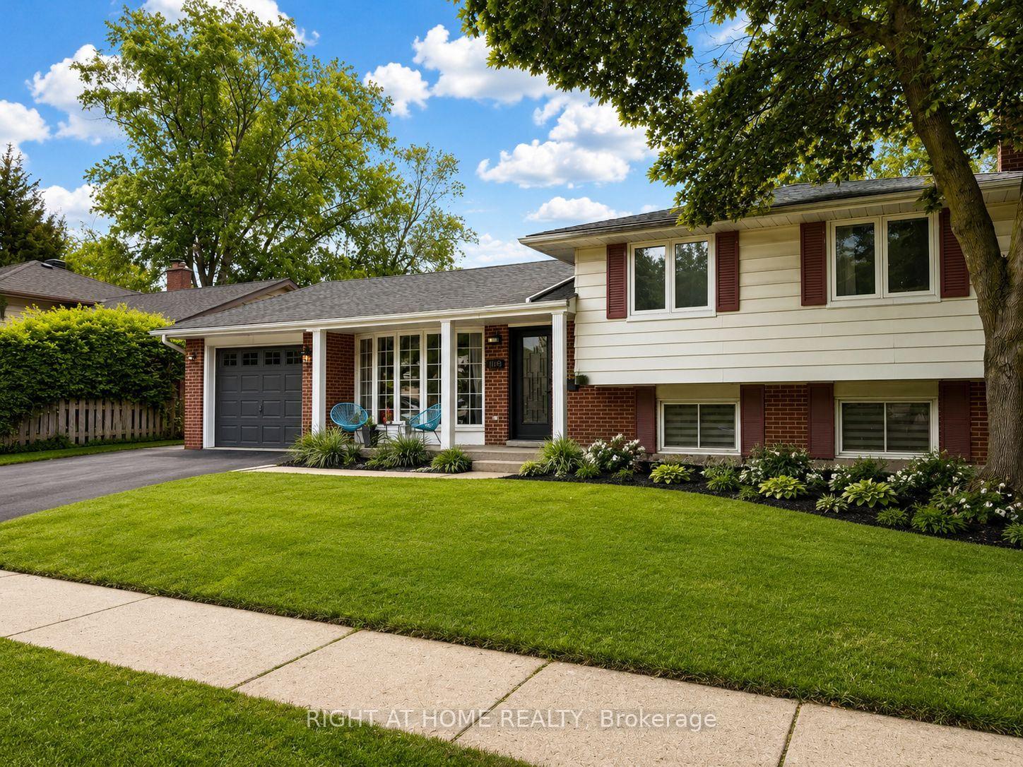 4440-cosburn-crescent-burlington-ontario-w13630632
