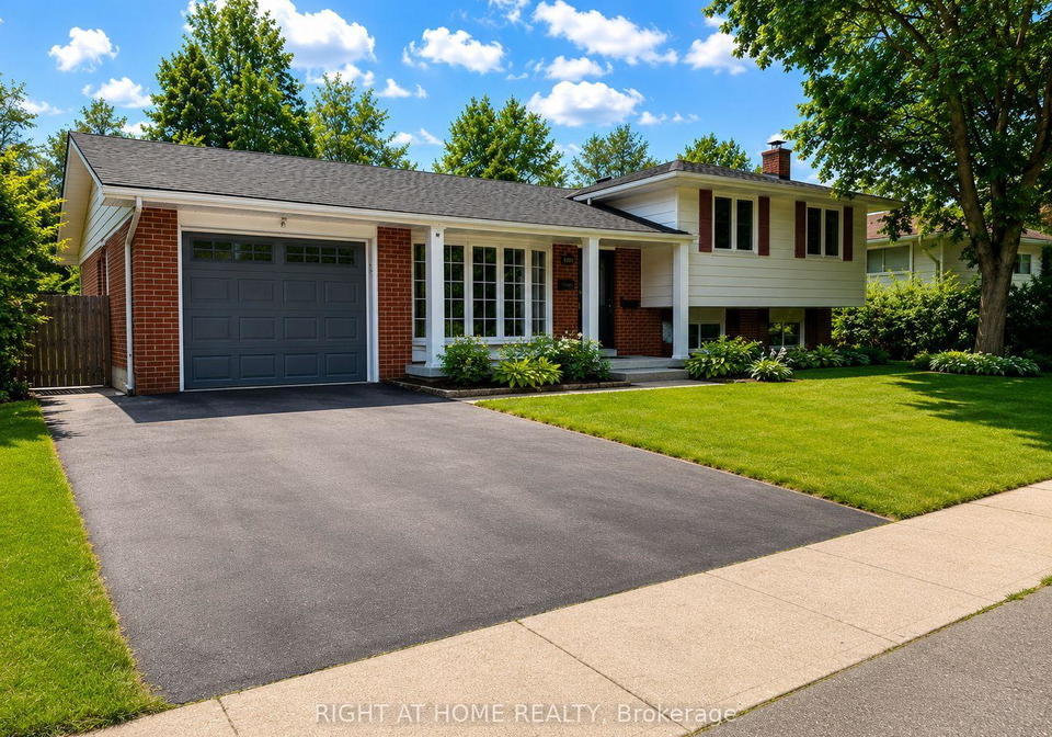 4440-cosburn-crescent-burlington-ontario-w13630632