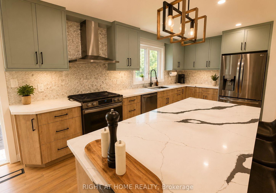 4440-cosburn-crescent-burlington-ontario-w13630632