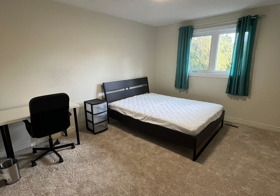 1746-featherston-court-mississauga-ontario-w13630812