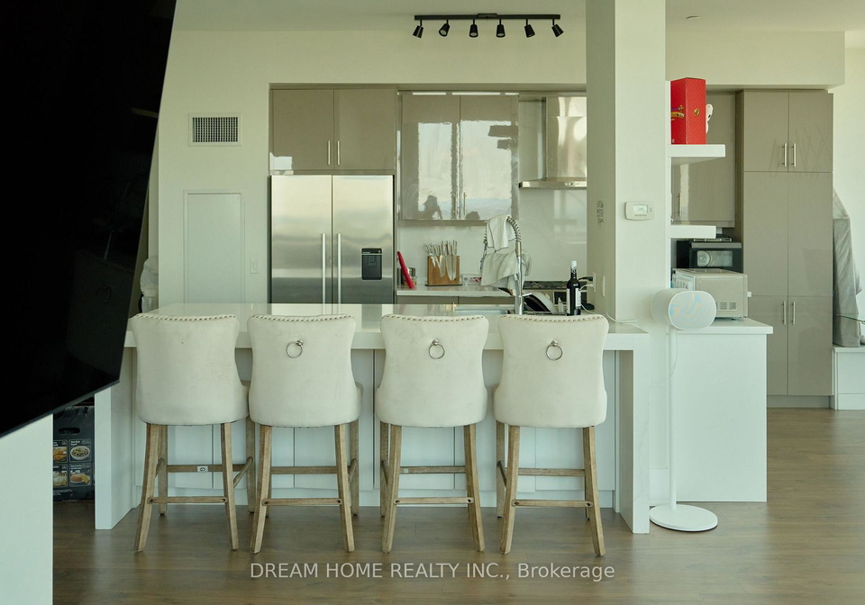 3975-grand-park-drive-mississauga-ontario-w13630820