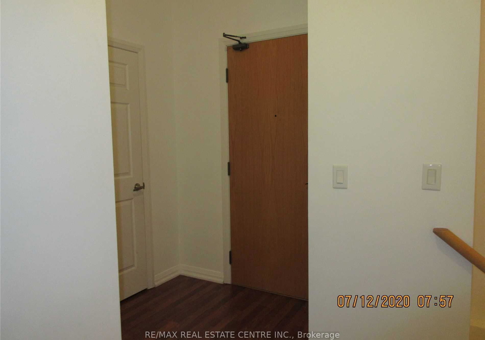 220-forum-drive-mississauga-ontario-w13630860