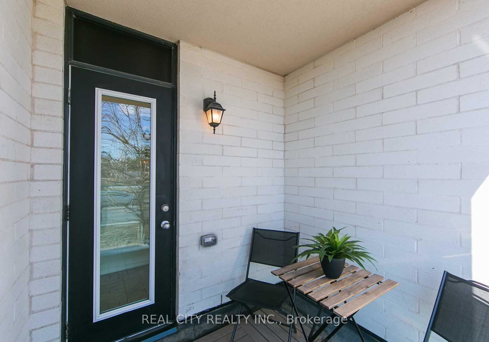 142-widdicombe-hill-boulevard-toronto-etobicoke-ontario-w13630876