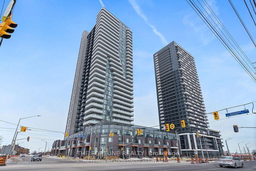8-nahani-way-n-mississauga-ontario-w13630902