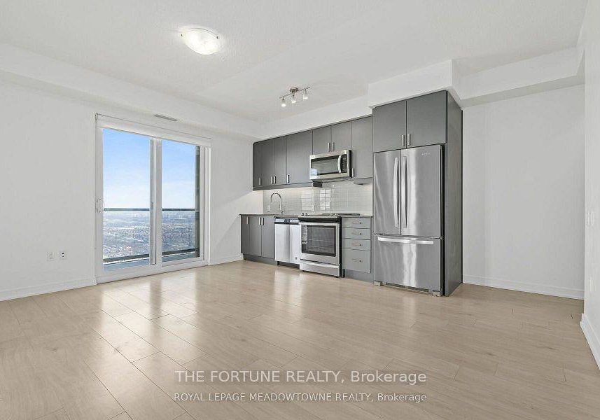 8-nahani-way-n-mississauga-ontario-w13630902