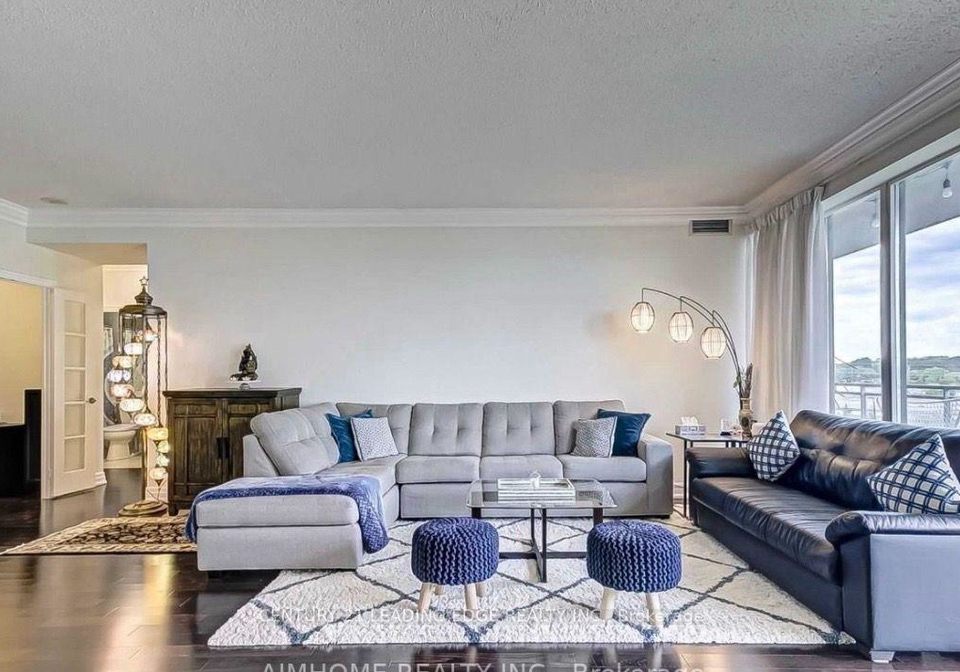 2119-lakeshore-boulevard-w-toronto-etobicoke-ontario-w13630960